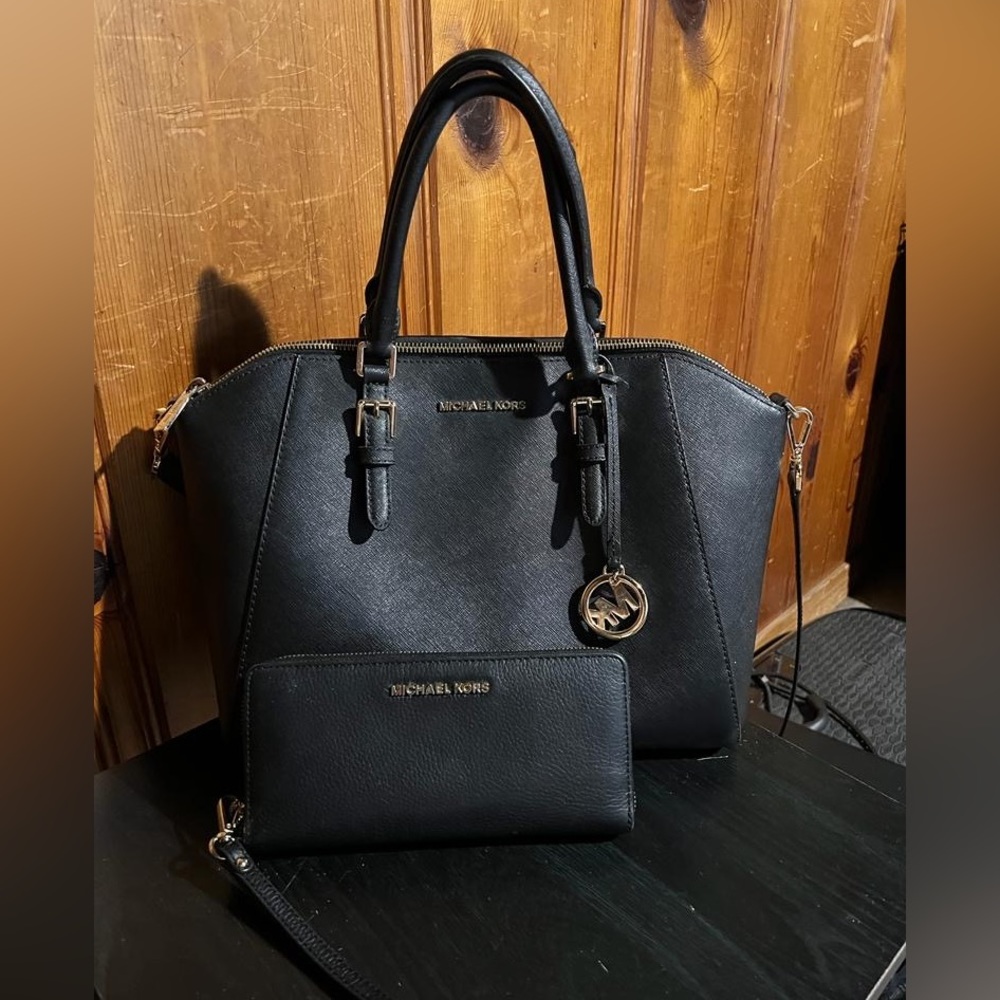 Michael kors large ciara top zip satchel black saffiano leather purse and wallet